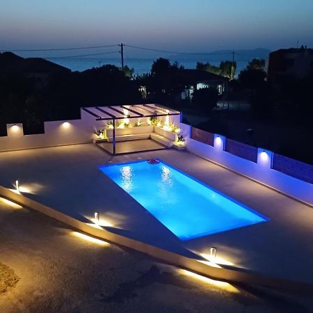 Ostria Seaside Apartments Patras Exteriör bild